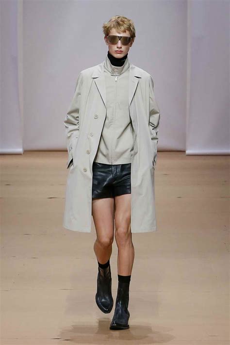 sfilata prada uomo primavera estate 2019|SFILATA PRADA UOMO PRIMAVERA/ESTATE 2020 6 .